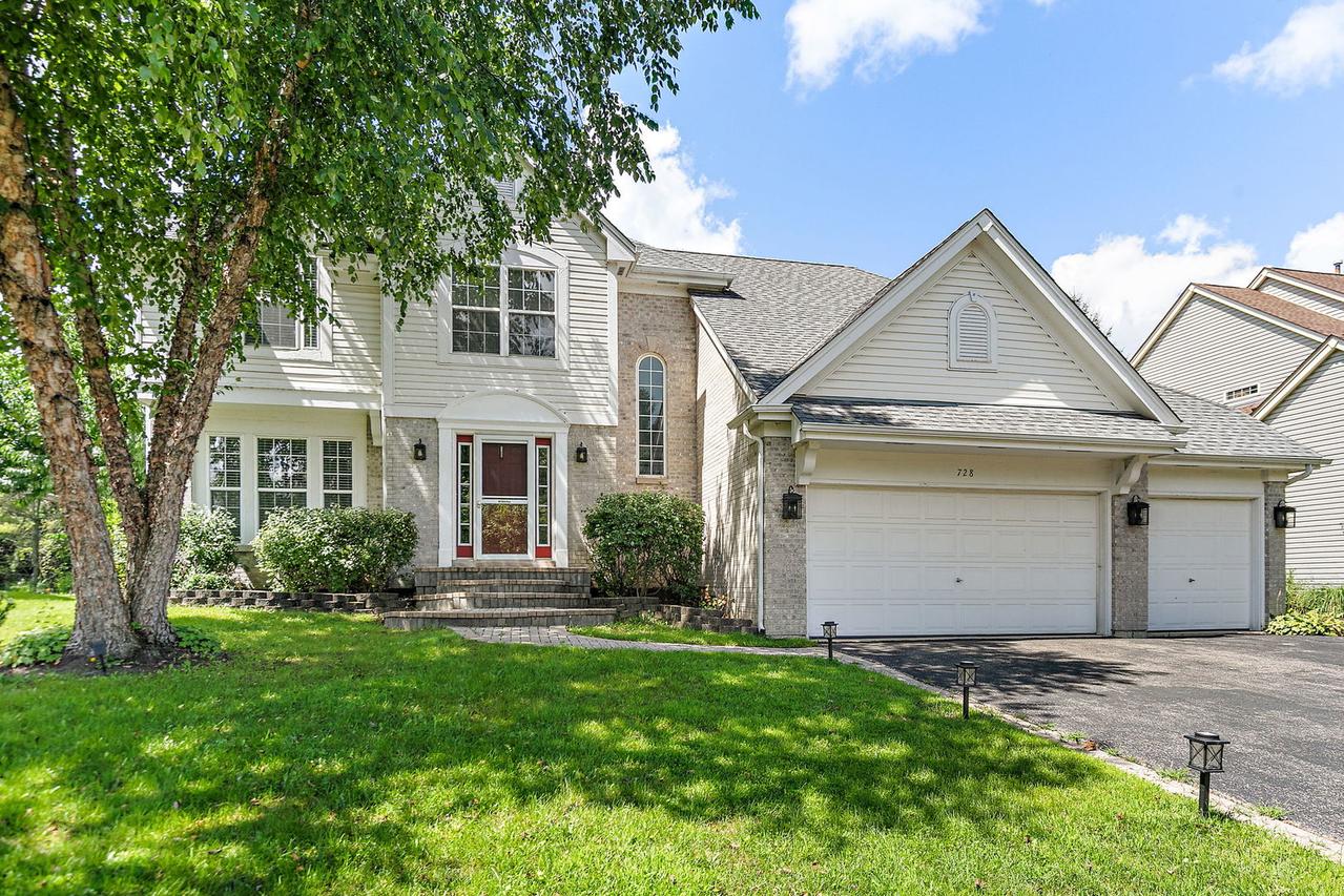 728 Brighton Cir., Port Barrington, IL 60010