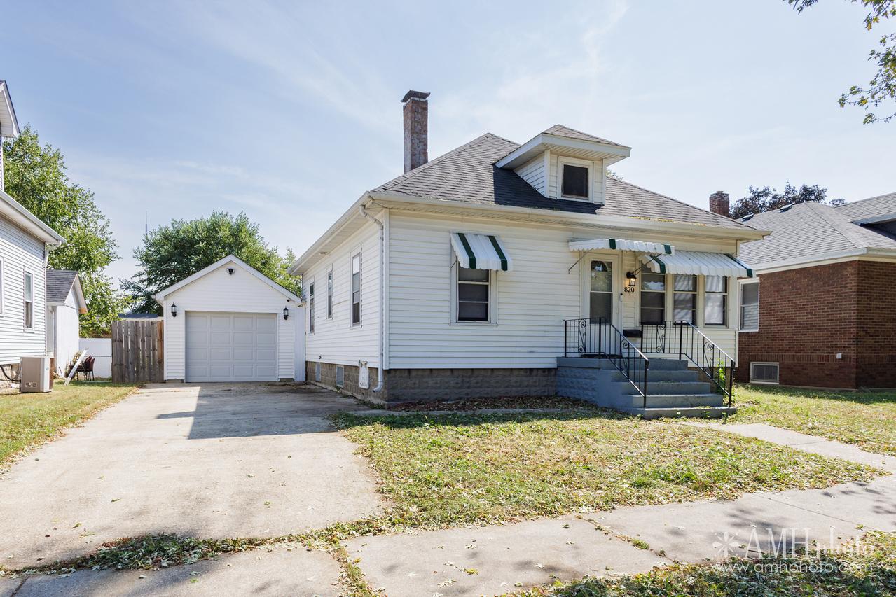 820 S 6th Ave., Kankakee, IL 60901