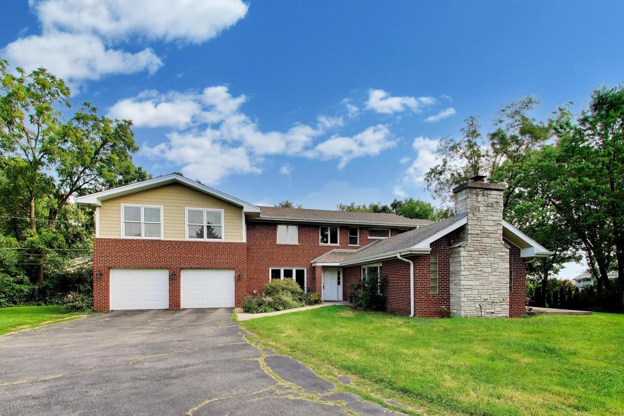 [Address Hidden by Seller], Burr Ridge, IL 60527