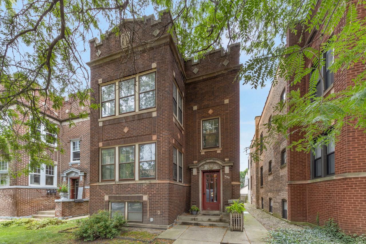 5353 N Spaulding Ave., Chicago, IL 60625
