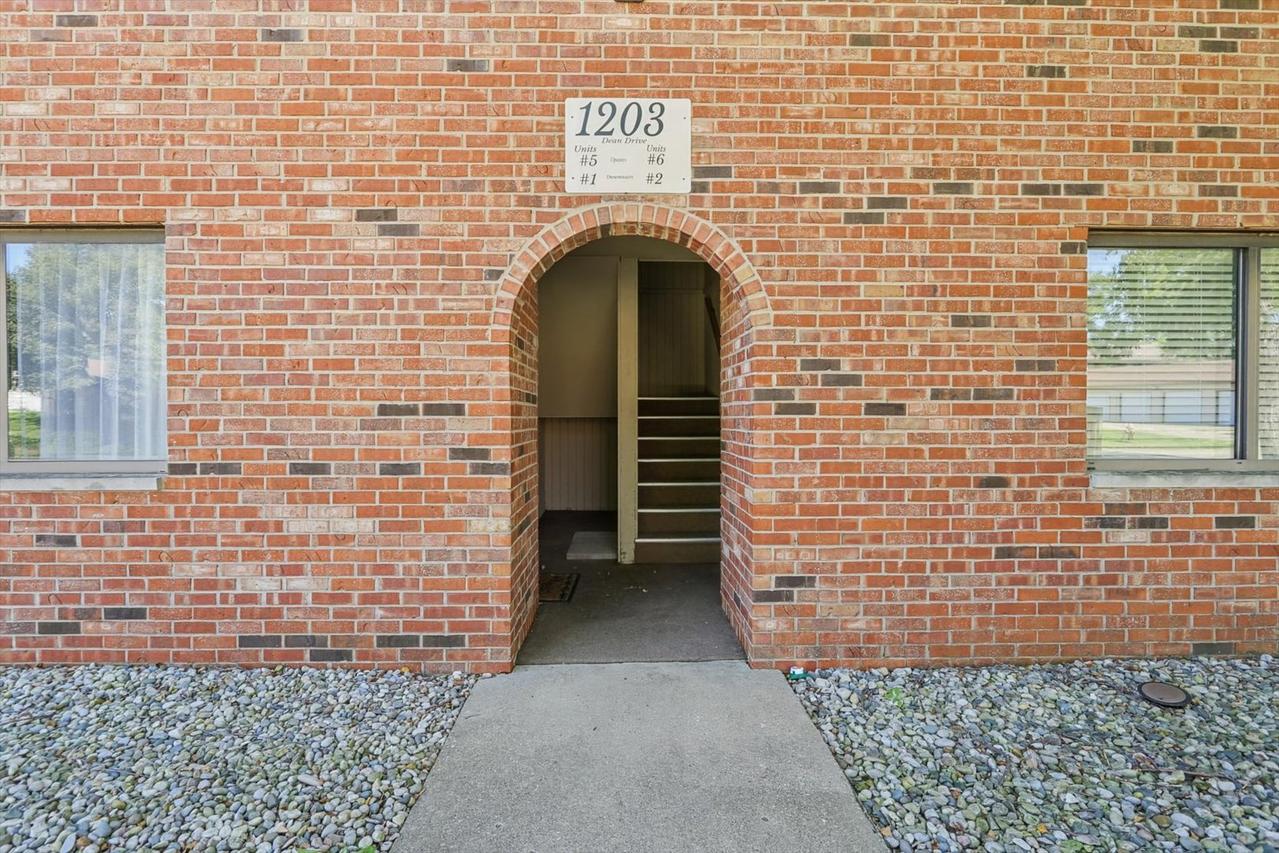 1203 Dean Dr. #1, Urbana, IL 61802
