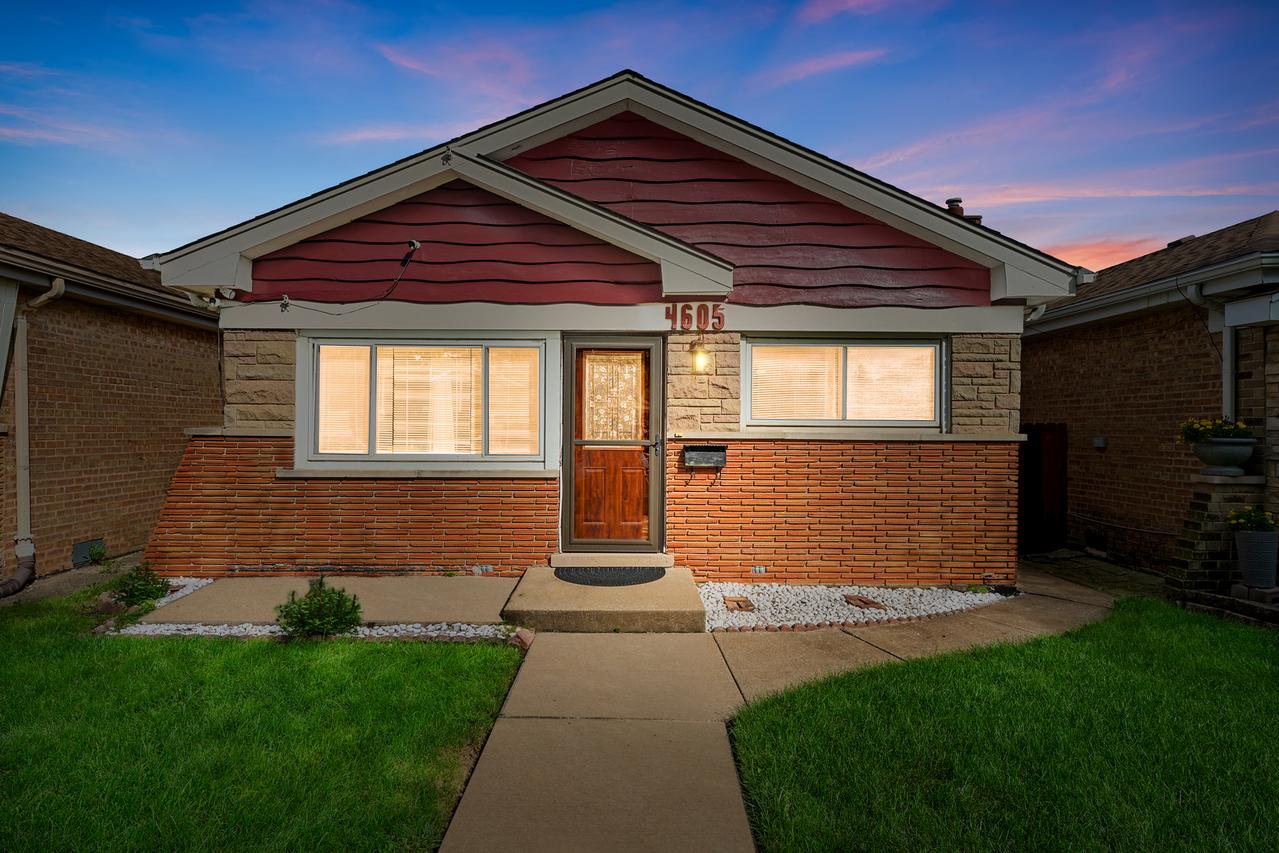 4605 Warsaw Ave., Lyons, IL 60534