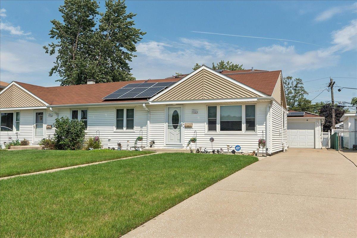 4544 W 89th St., Hometown, IL 60456