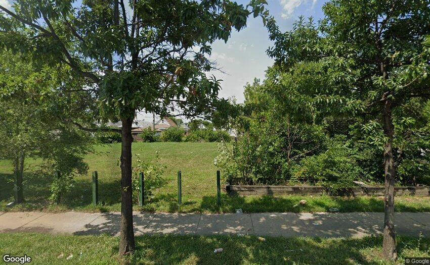 1402 W 74th St., Chicago, IL 60636