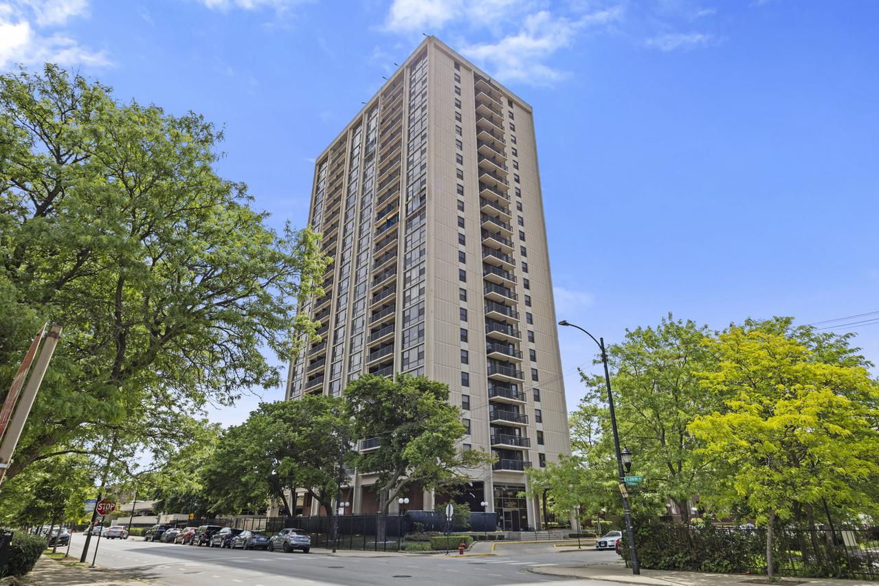 2605 S Indiana Ave. #1007, Chicago, IL 60616