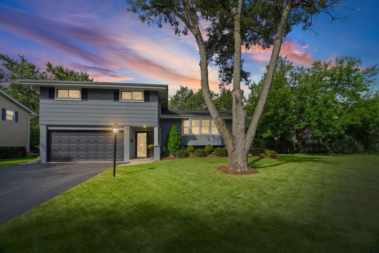 1630 Imperial Dr., Glenview, IL 60026
