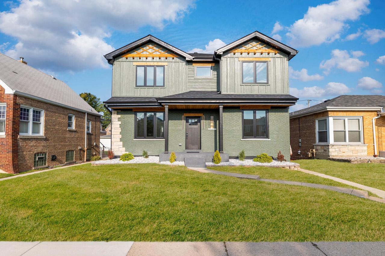 5721 S Newcastle Ave., Chicago, IL 60638