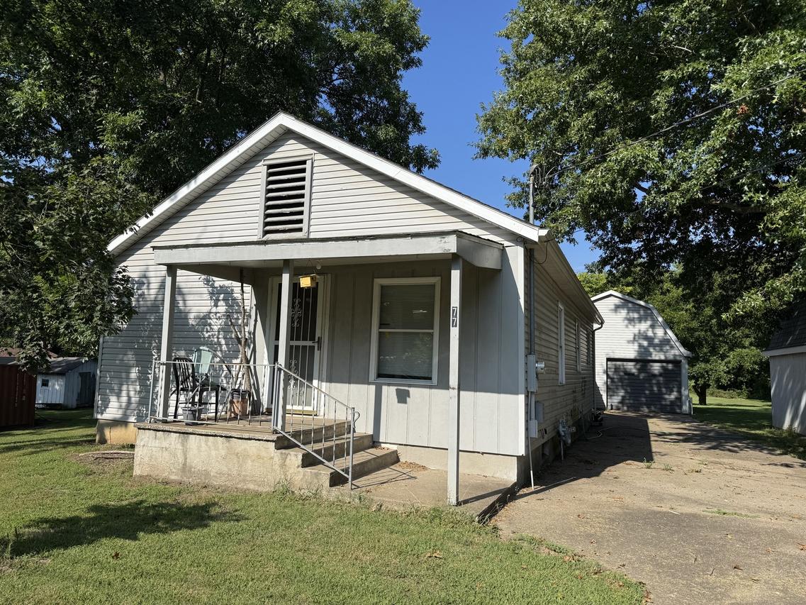 77 Hines Rd., Murphysboro, IL 62966