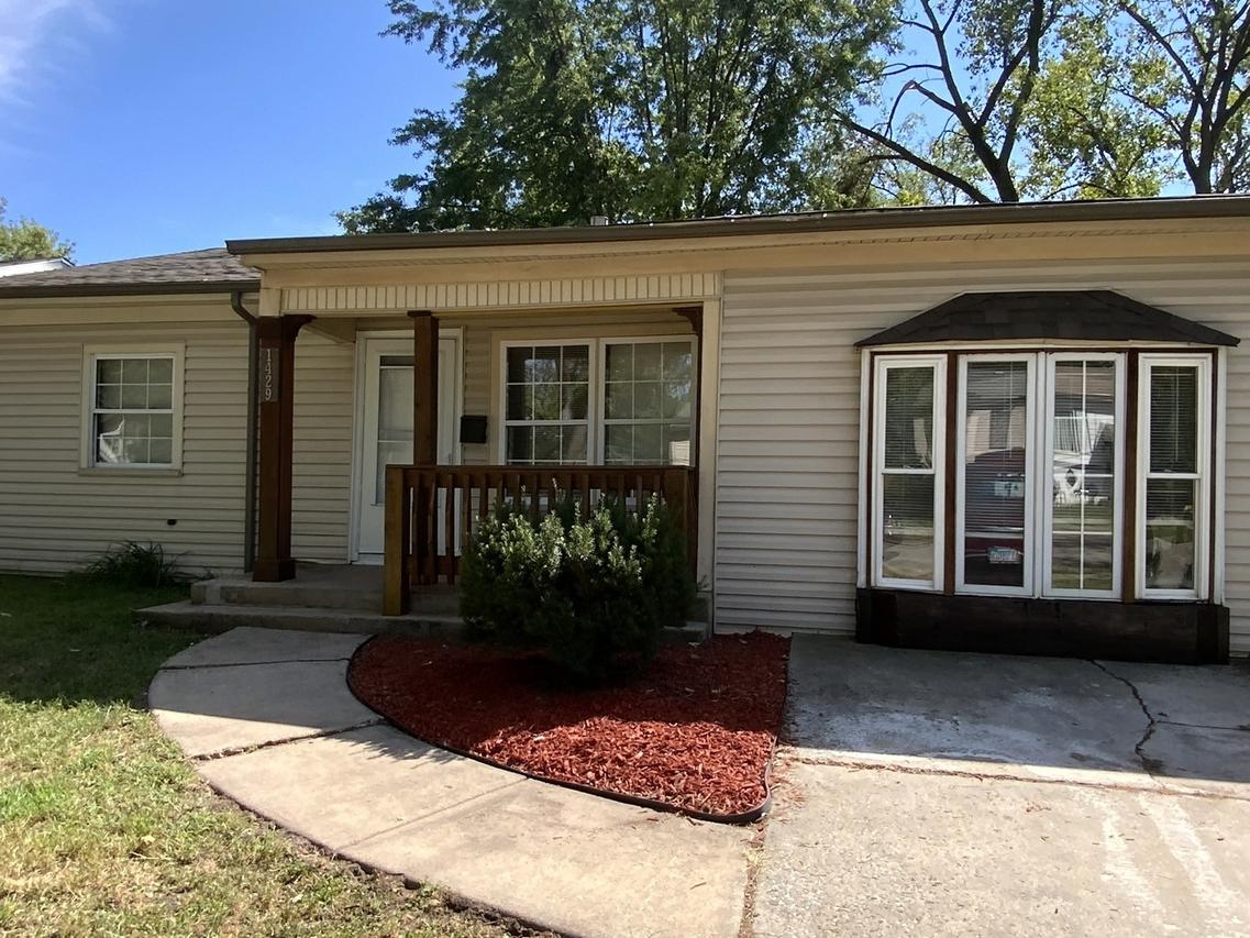 1429 Ambassador Ln., Ford Heights, IL 60411