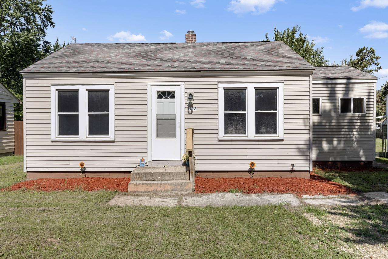 332 Gilbert Ter., Machesney Park, IL 61115