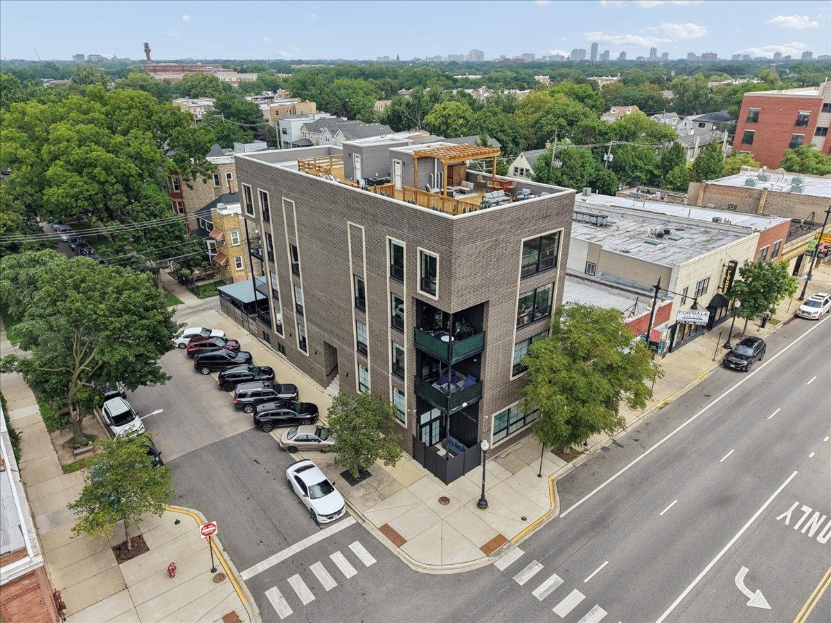 3024 W Irving Park Rd. #3S, Chicago, IL 60618
