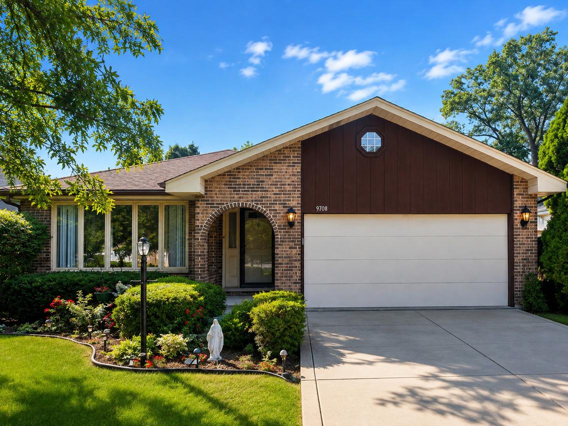 9708 S 81st Ave., Palos Hills, IL 60465