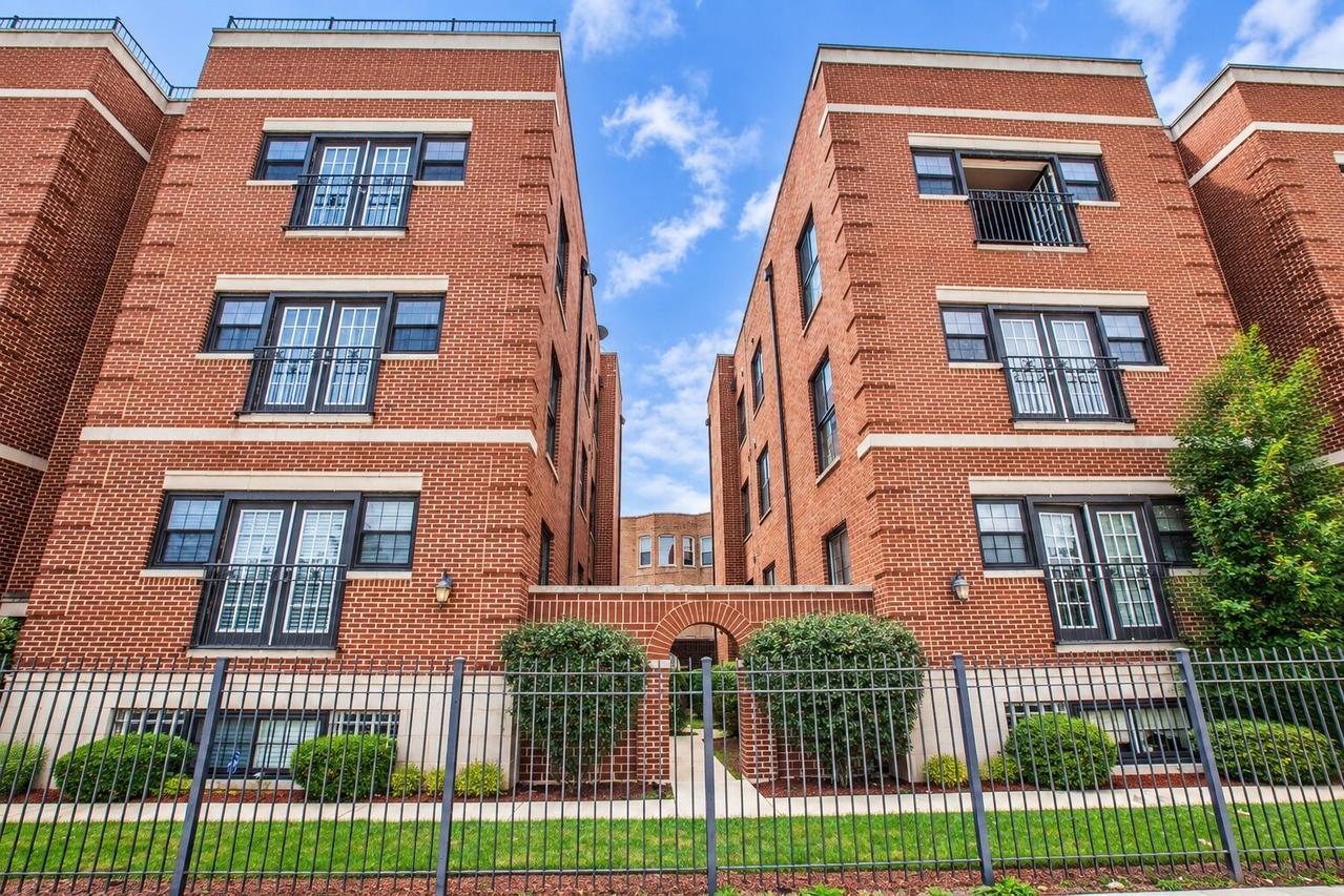 543 E 43rd St. #2E, Chicago, IL 60653