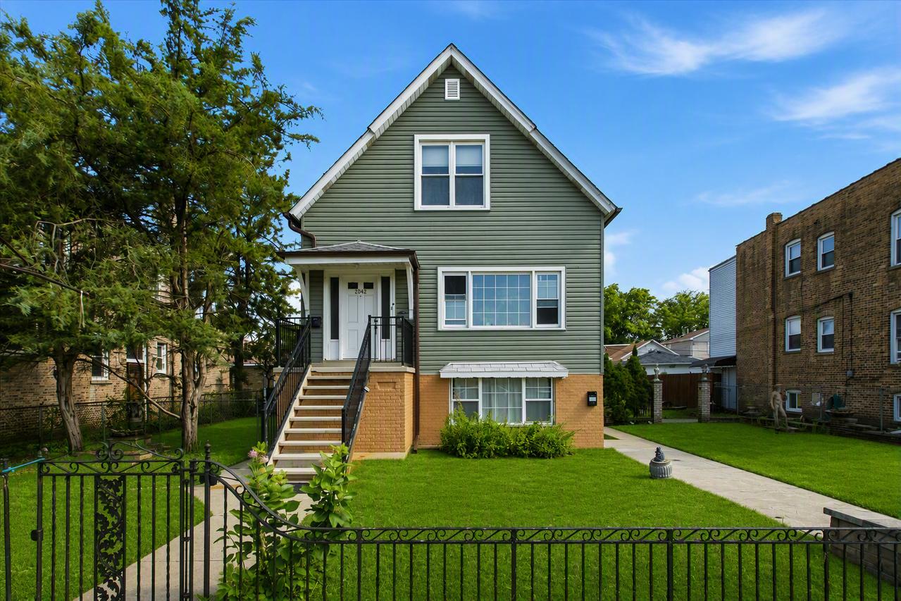 6042 W Addison St., Chicago, IL 60634