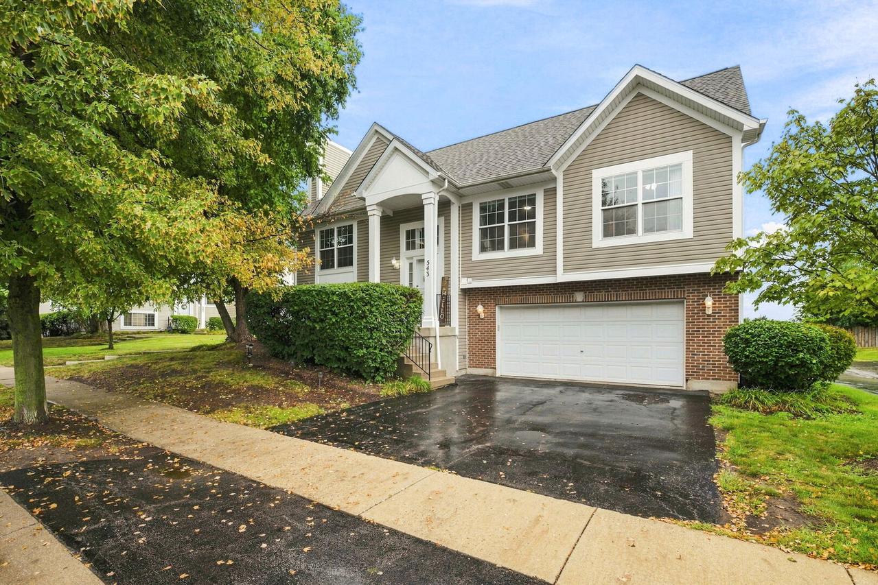 543 Silver Leaf Dr., Joliet, IL 60431