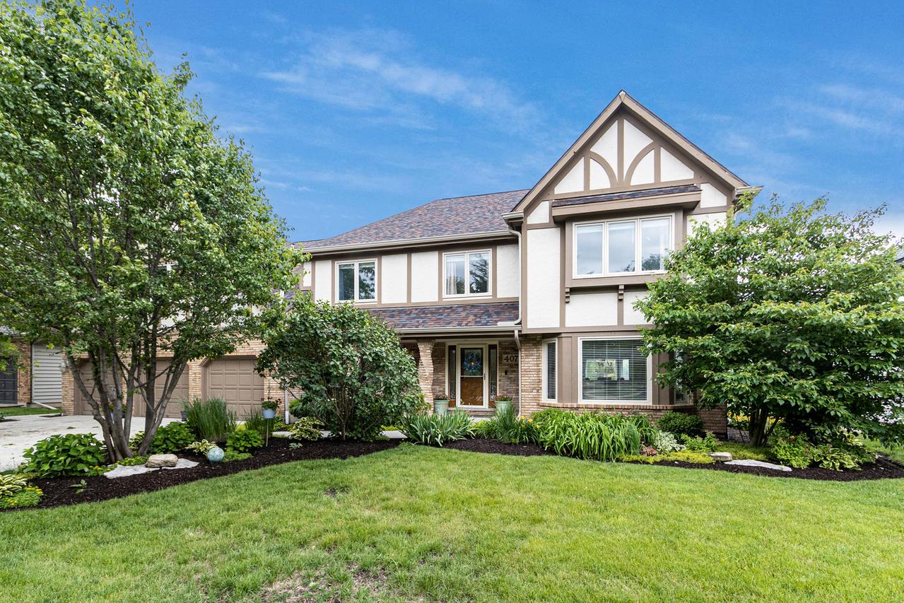 4072 Broadmoor Cir., Naperville, IL 60564