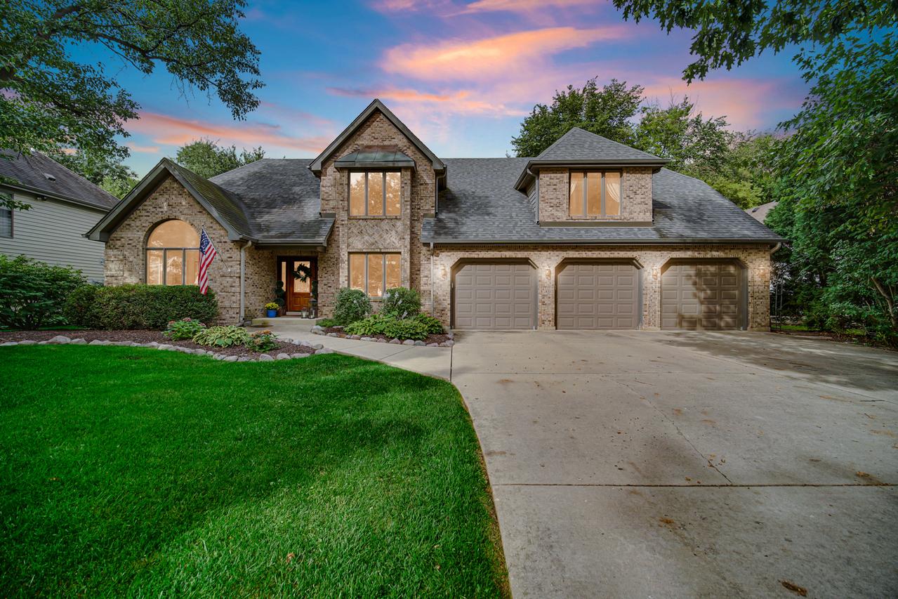 1024 Trillium Tr., West Chicago, IL 60185