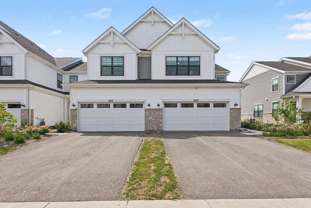 4414 Chelsea Manor Cir., Aurora, IL 60504