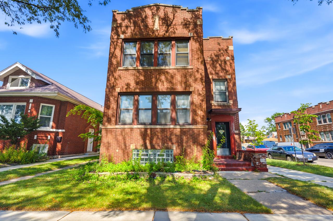 1656 E 84th St., Chicago, IL 60617