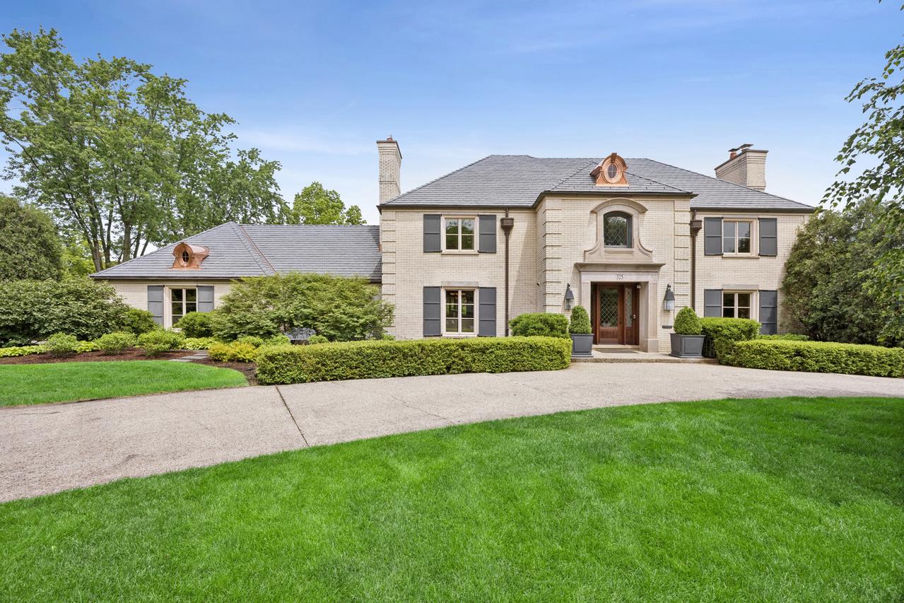 325 Princeton Rd., Hinsdale, IL 60521