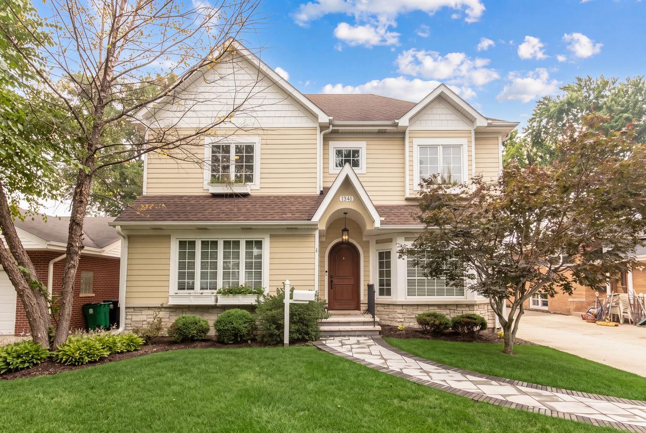 1341 Brophy Ave., Park Ridge, IL 60068