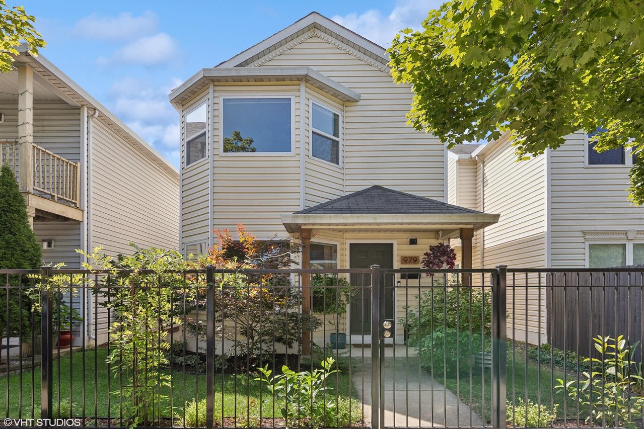 979 W Cullerton St., Chicago, IL 60608