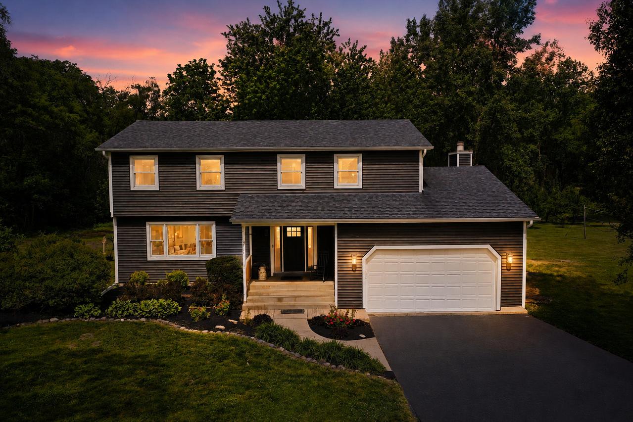 2711 Old Oak Dr., Mchenry, IL 60050