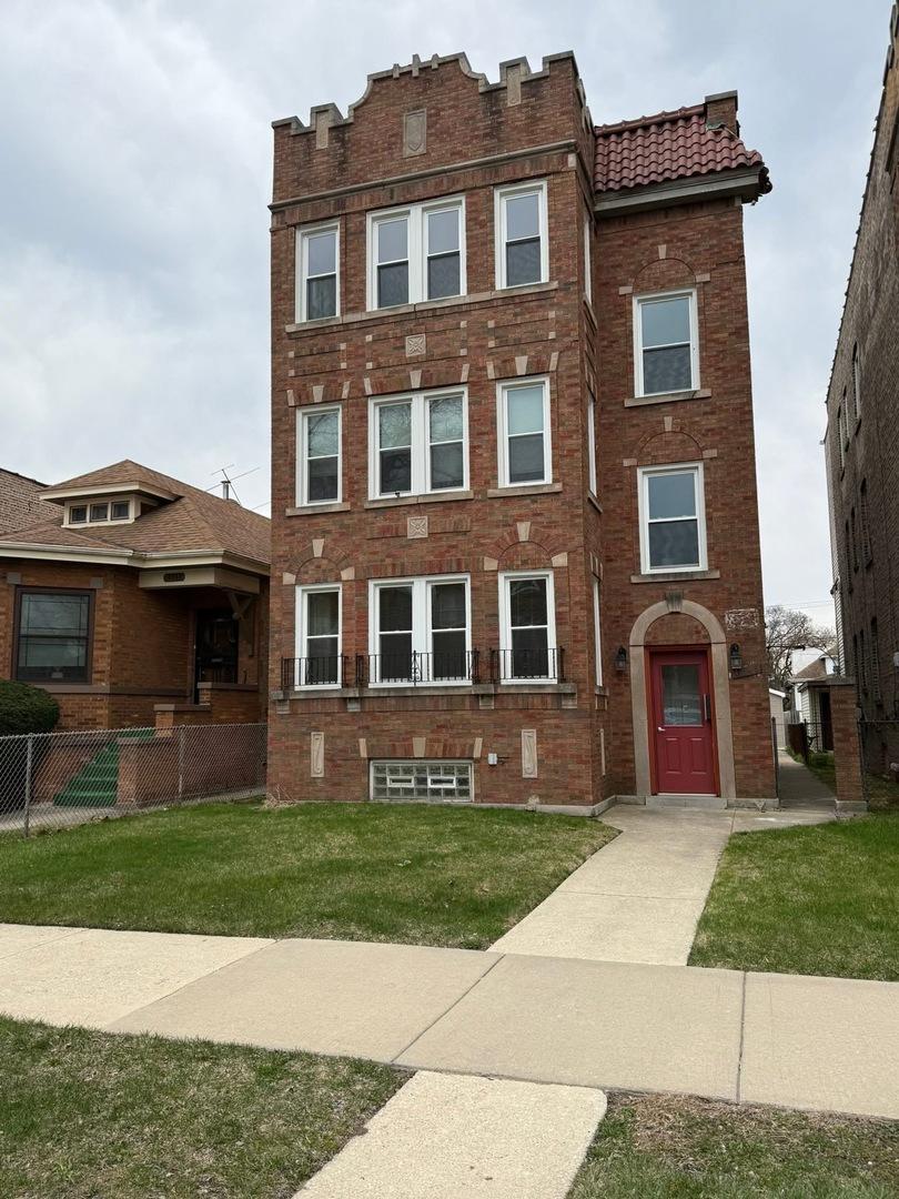 1745 E 84th Pl., Chicago, IL 60617