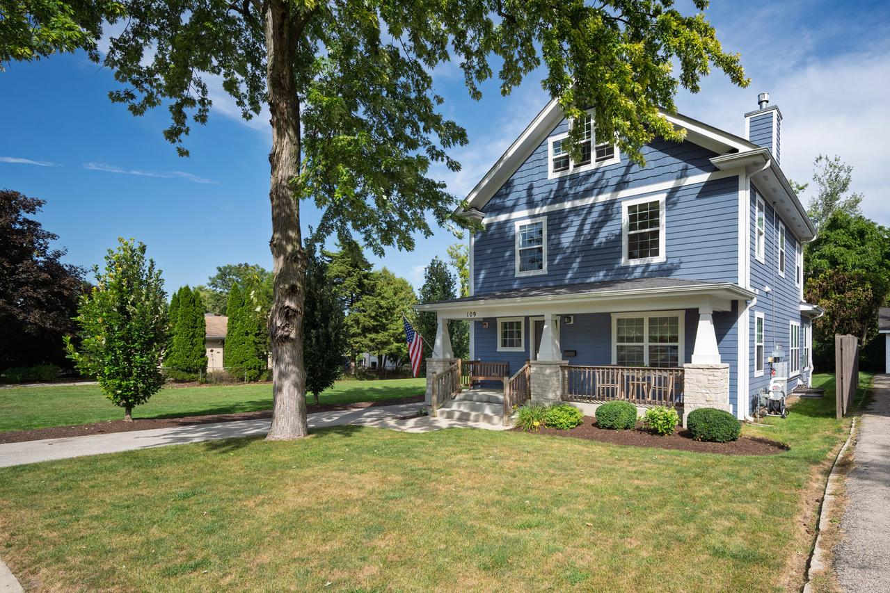109 Grove Ave., Glen Ellyn, IL 60137
