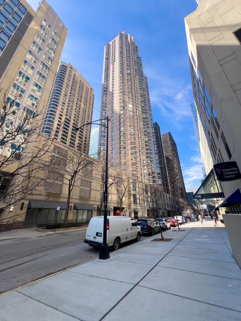 401 E Ontario St. #1609, Chicago, IL 60611