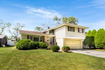 New Homes with Master Bedrooms on the 1st Floor That Attend Homewood-Flossmoor High School: September 5th to September 11th