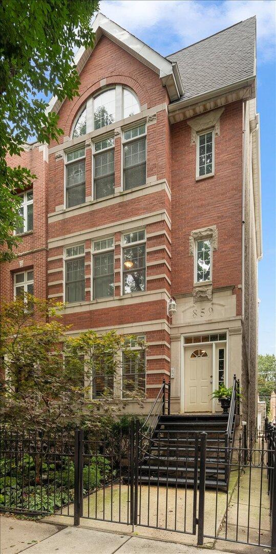 859 W Wrightwood Ave. #1, Chicago, IL 60614