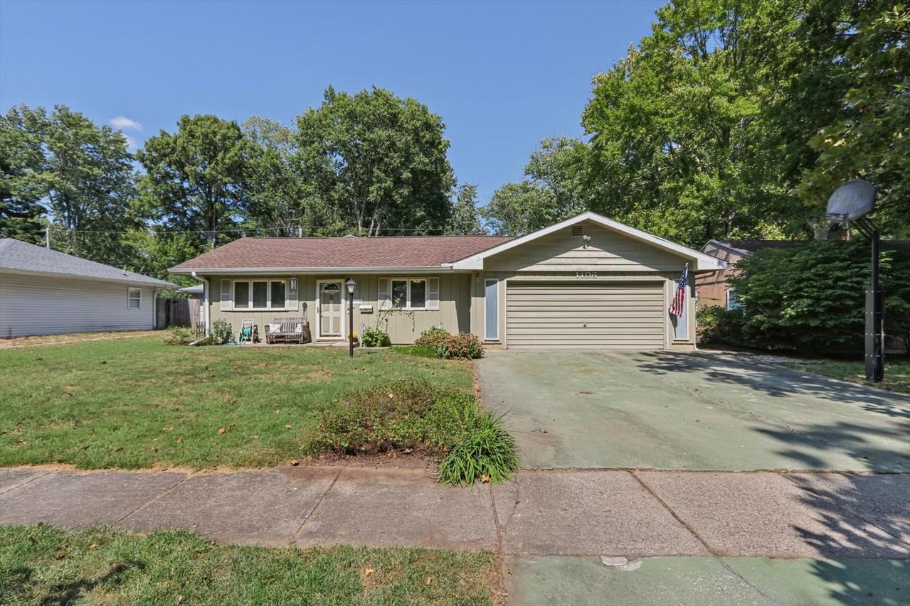 1406 E Pennsylvania Ave., Urbana, IL 61801