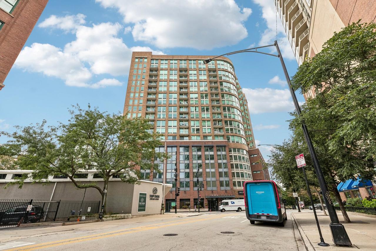 600 N Kingsbury St. #101, Chicago, IL 60654