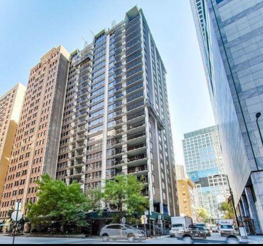 201 E Chestnut St. #14A, Chicago, IL 60611