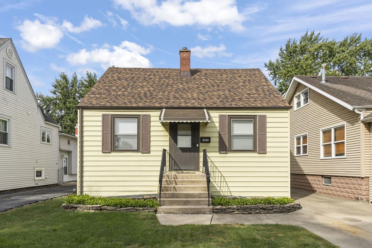 14918 Hamlin Ave., Midlothian, IL 60445