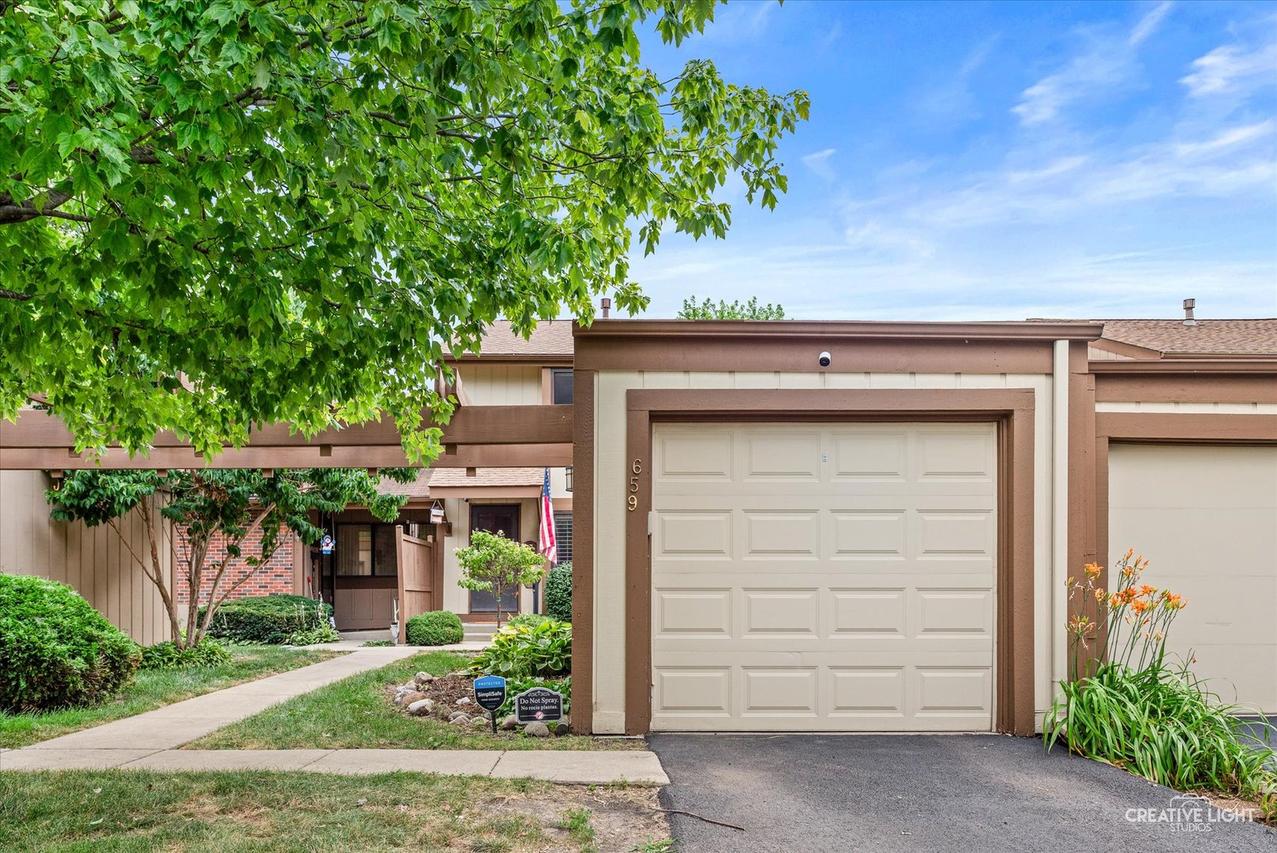 659 Glacier Tr., Roselle, IL 60172