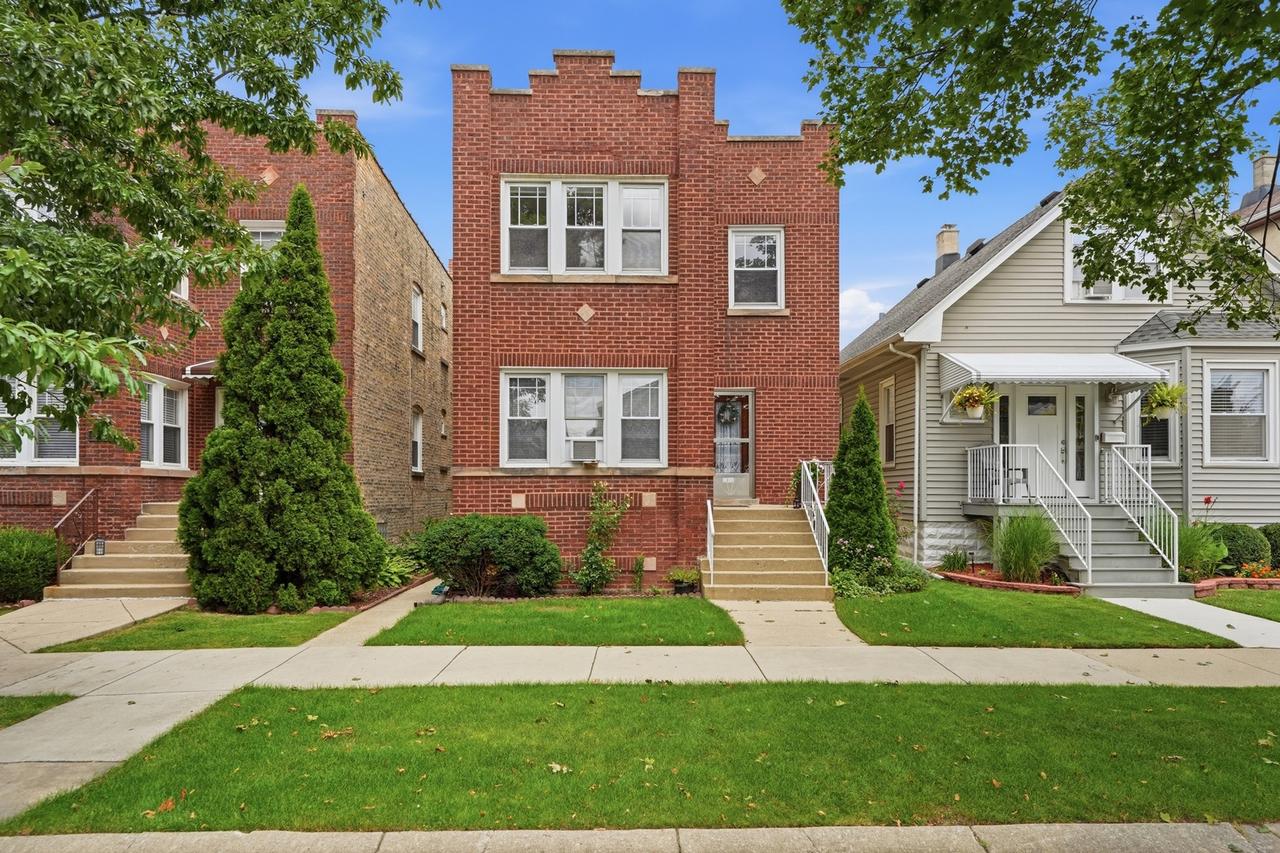 5118 W Byron St., Chicago, IL 60641