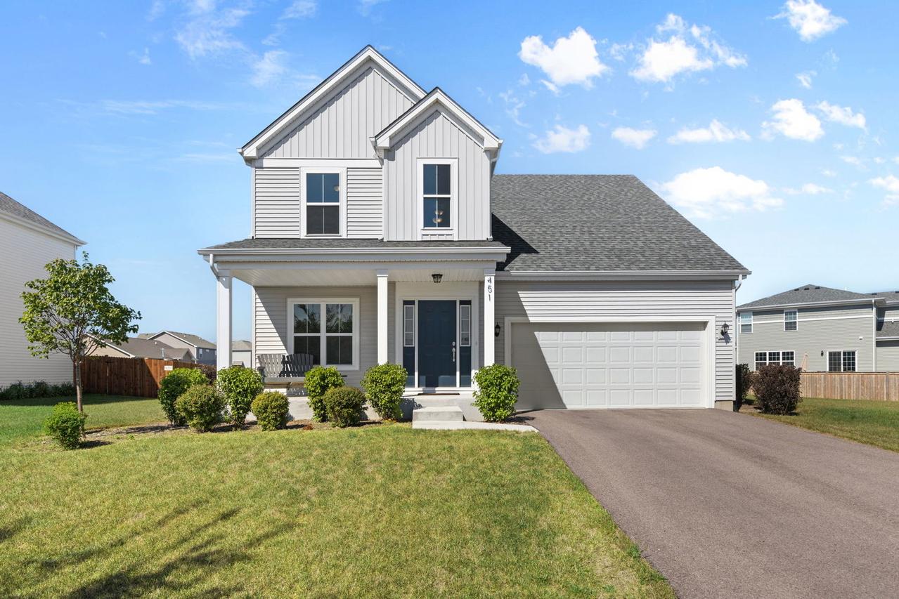 451 Mary Ann Cir., Sycamore, IL 60178