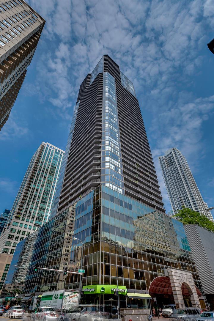 10 E Ontario St. #S-515, Chicago, IL 60611