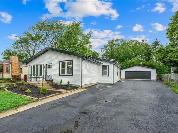 New Homes with Master Bedrooms on the 1st Floor in Gages Lake: September 5th to September 11th