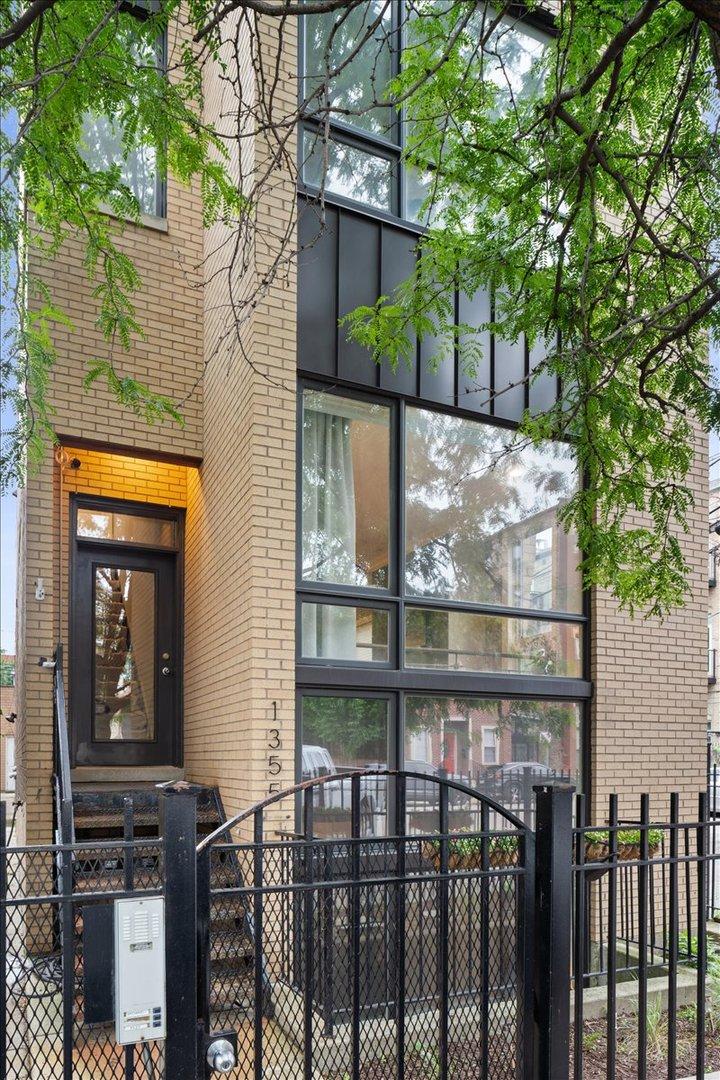 1355 W Erie St. #1, Chicago, IL 60622