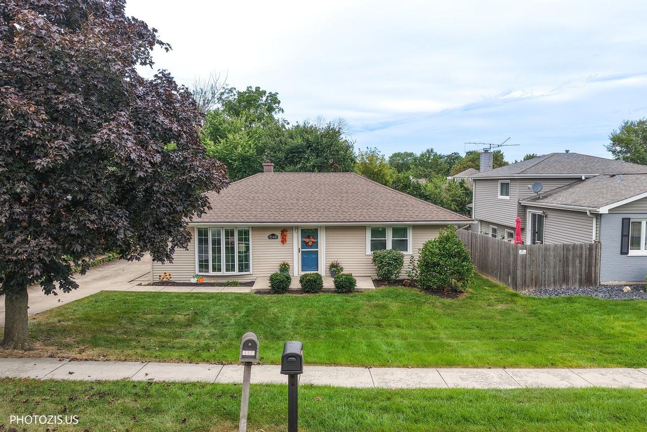 1048 Hermes Ave., Lemont, IL 60439
