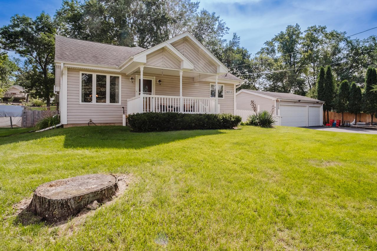 38315 N 5th Ave., Spring Grove, IL 60081