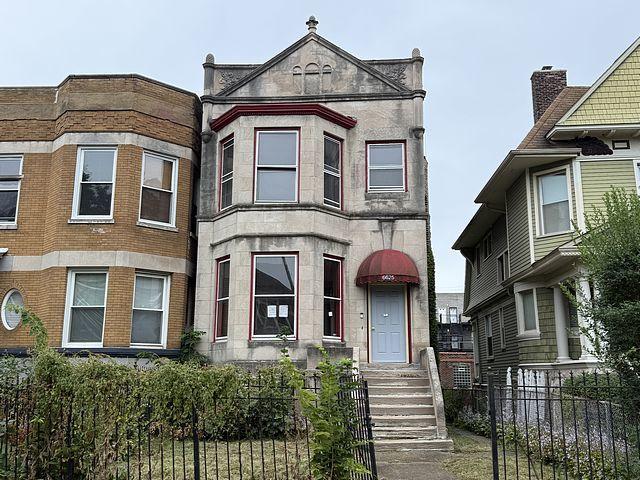 6625 S Woodlawn Ave., Chicago, IL 60637