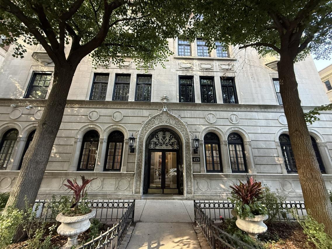 415 W Aldine Ave. #4C, Chicago, IL 60657