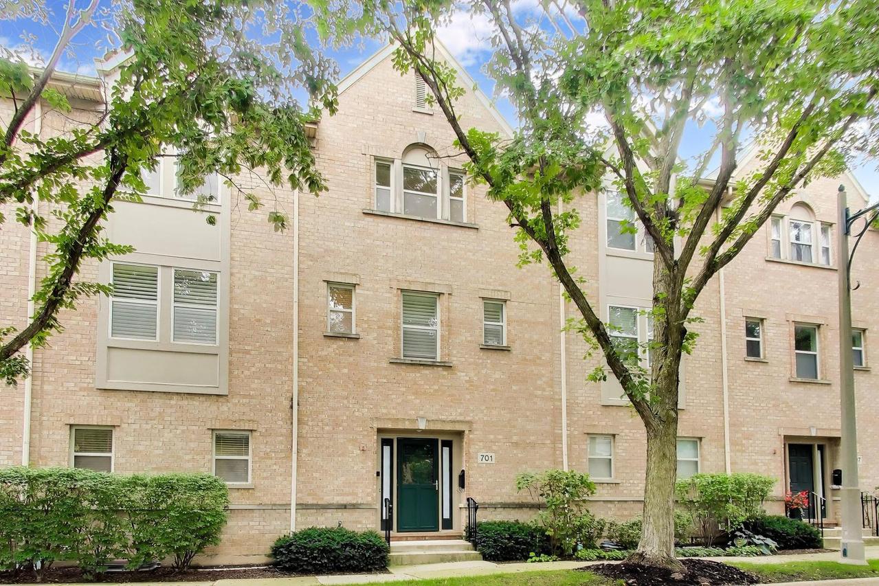 [Address Hidden by Seller], Highwood, IL 60040