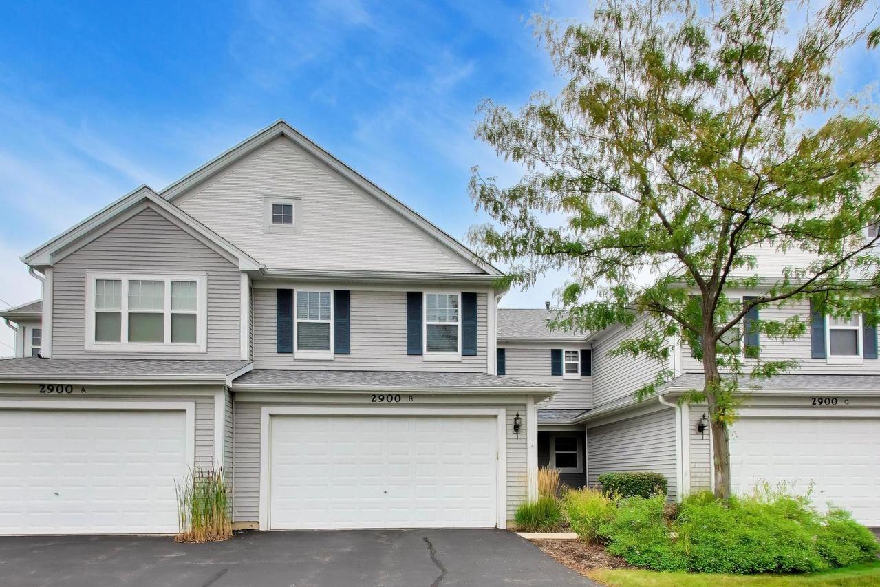 2900 Glacier Way #B, Wauconda, IL 60084