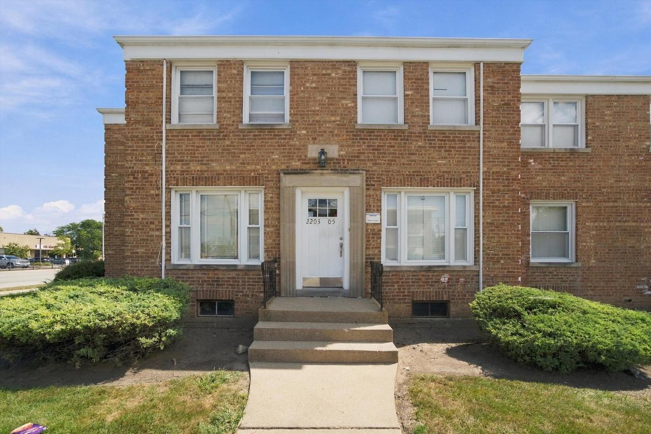 2203 13th Ave. #11A, Broadview, IL 60155