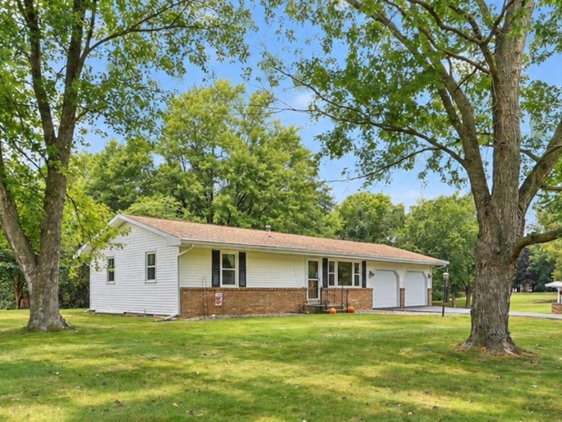 110 Issacher St., Camargo, IL 61919